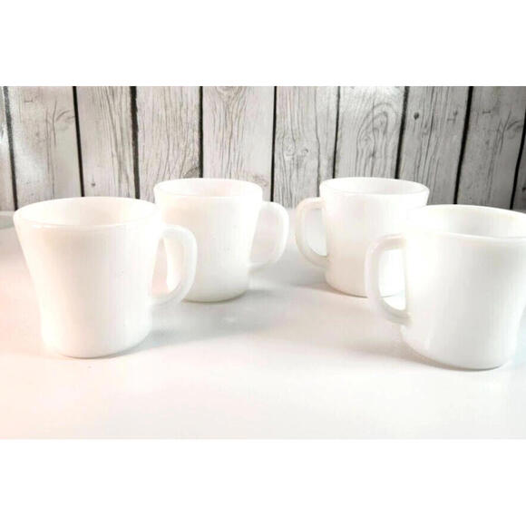Vintage Federal Heat Proof Milk Glass D-Handle Coffee Cups Set of 4 - Picture 8 of 11
